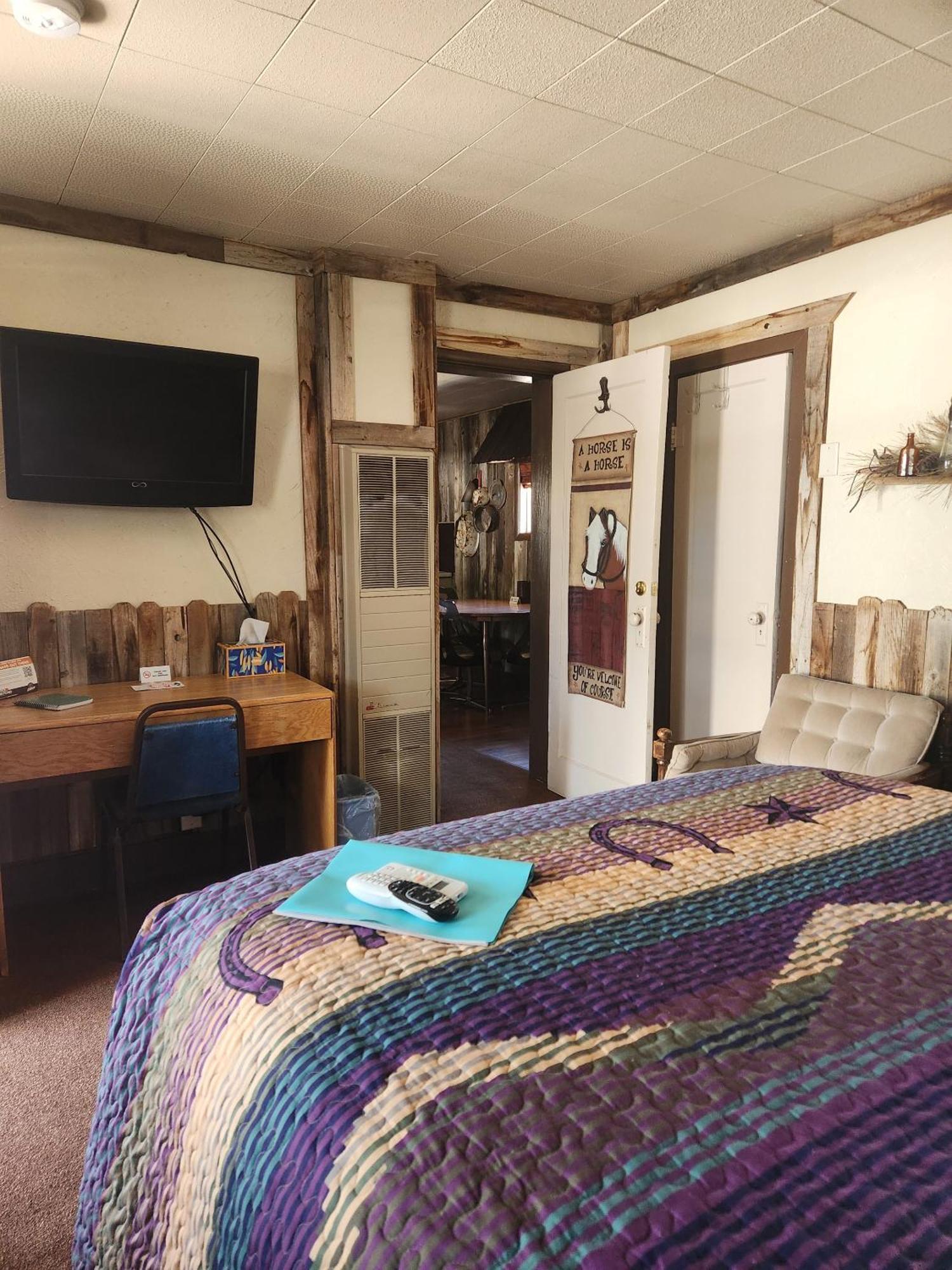 Cowboy Country Inn Ескаланте Стая снимка