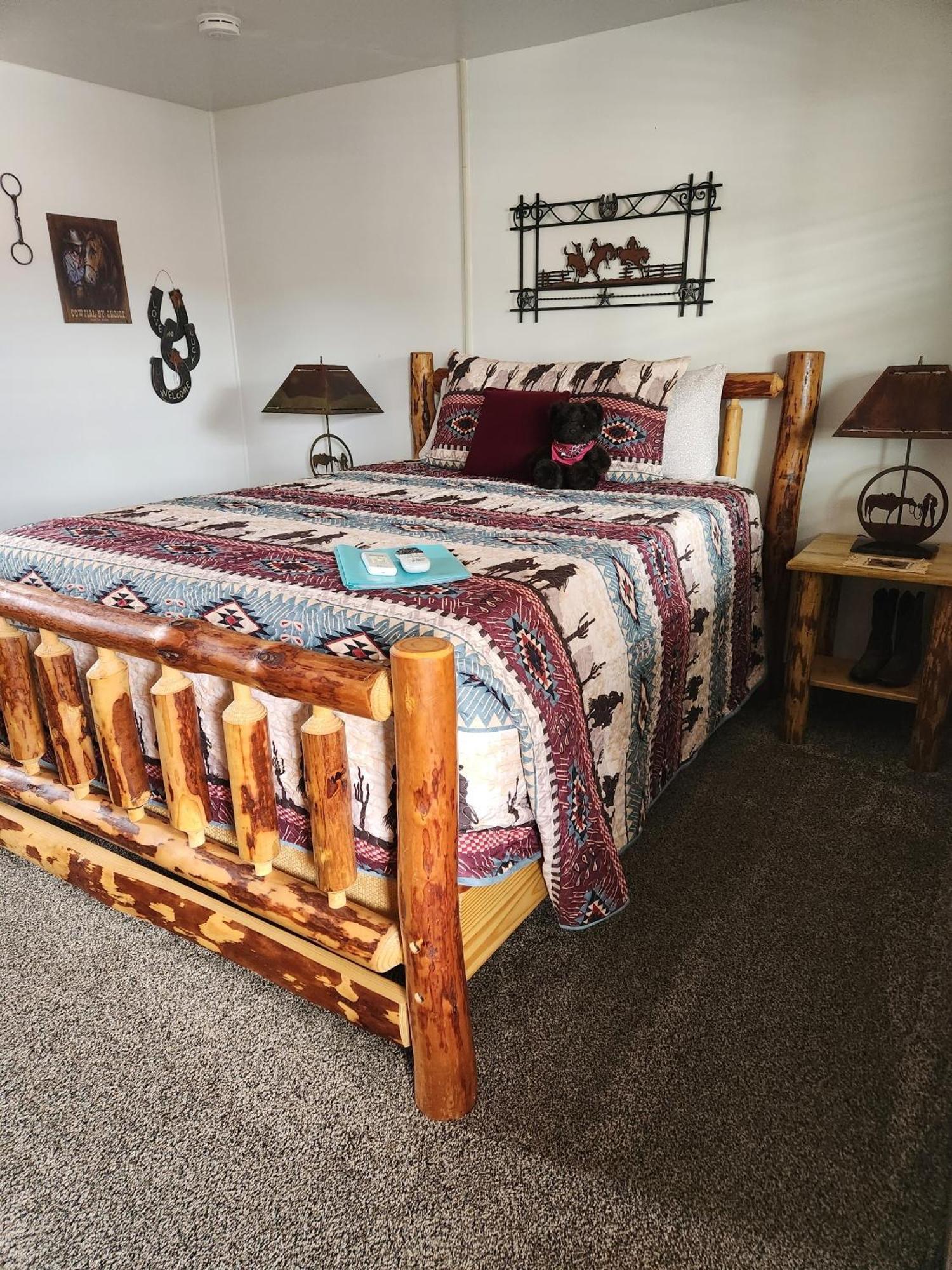 Cowboy Country Inn Ескаланте Стая снимка
